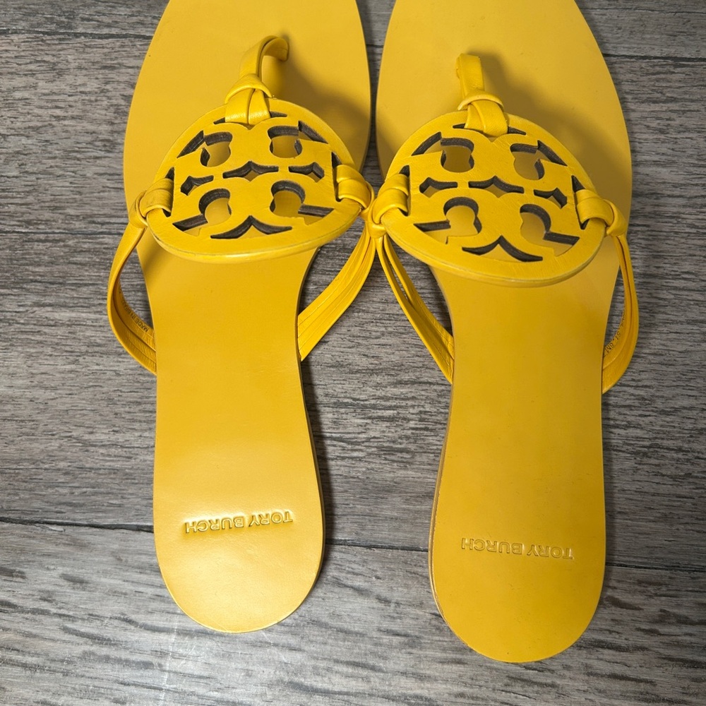 Tory Burch Sandals - Picture 3 of 7